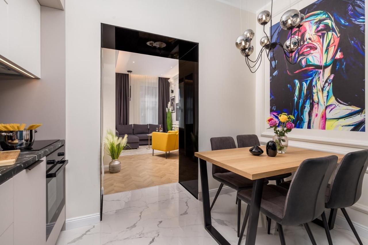 Luxury Number 1 Apartament *