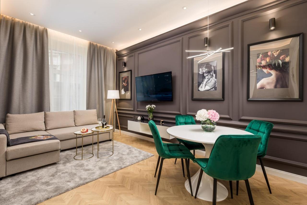 Luxury Number 1 Apartment