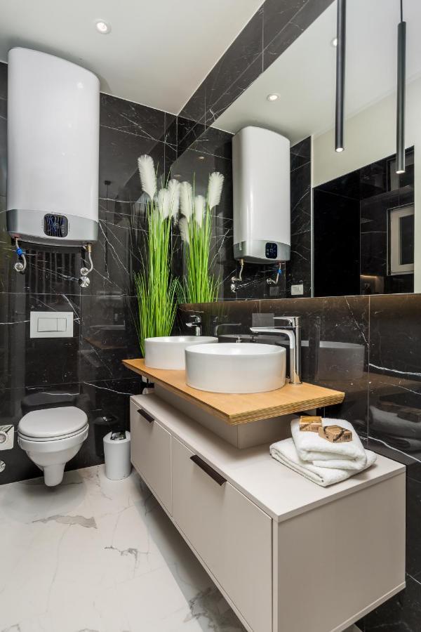 Luxury Number 1 Apartment